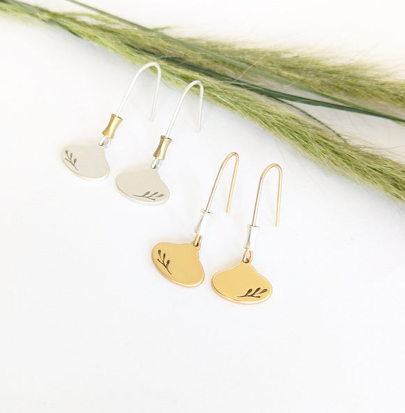 Oval Leaf Short Hook Earrings