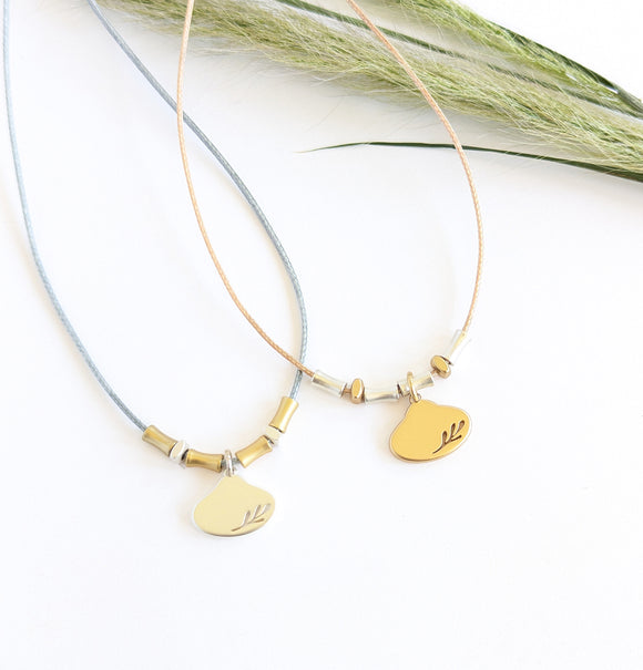 Oval Leaf Necklace